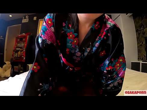 ❤️ Ko te kotiro cosplay rangatahi e pai ana ki te moe wahine ki te korikori me te pupuhi i roto i te wahine hoiho me te pupuhi. Kotiro Ahia he Topanga puhuruhuru me te tits ataahua i roto i nga kakahu Japanese tuku iho i roto i te ataata runaruna e whakaatu ana i te titoo me nga taonga taakaro Fuck. Sakura 3 OSAKAORN. ️❌ Karekau Kounga i a matou ﹏